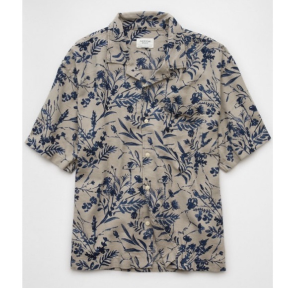 American Eagle Outfitters Other - American Eagle Poolside Floral Button Up Shirt